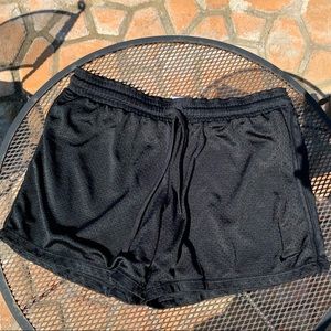 Women’s Nike Shorts🏃🏻‍♀️